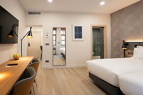 Prisma Suites