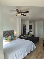 Cancun Plaza Condos