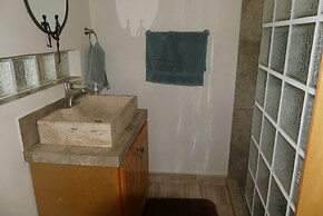 Casa Flores Casitas