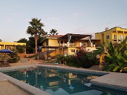 Casa Flores Casitas