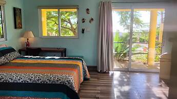 Casa Flores Casitas