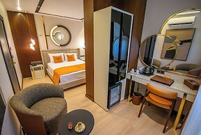 Elysian Airport Hotel & Restaurant
