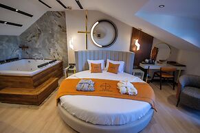 Elysian Airport Hotel & Restaurant