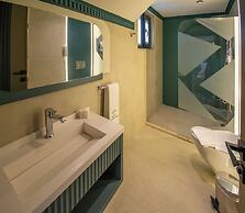 Elysian Airport Hotel & Restaurant