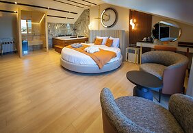 Elysian Airport Hotel & Restaurant