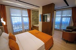 Elysian Airport Hotel & Restaurant