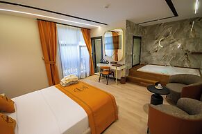Elysian Airport Hotel & Restaurant