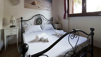 Armonia Tanaunella - With Terrace Near the Beach