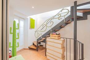 The Green Nest by Lake Como