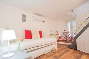 The Green Nest by Lake Como