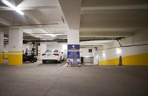 HOTEL THE PARKER INN By KBNT GROUP