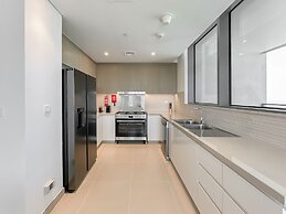 Breathtaking 3BR with Sea & Marina