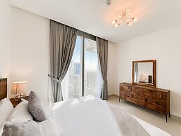 Breathtaking 3BR with Sea & Marina