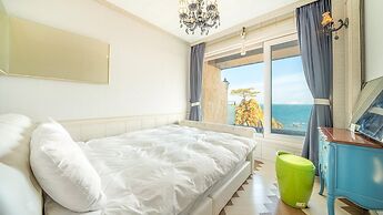 Gyeongju Blue21 Poolvilla Pension