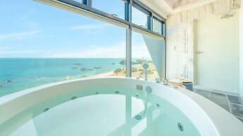 Gyeongju Blue21 Poolvilla Pension