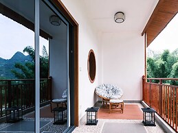 Yangshuo Mountain River Ballad Hotel