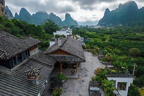 Yangshuo Mountain River Ballad Hotel