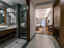 Yangshuo Mountain River Ballad Hotel