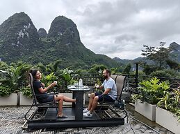 Yangshuo Mountain River Ballad Hotel