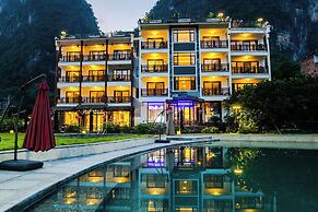 Yangshuo Mountain River Ballad Hotel