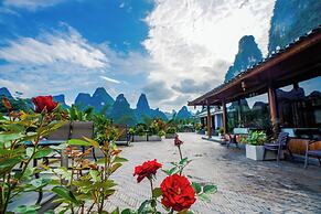Yangshuo Mountain River Ballad Hotel