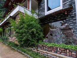 Yangshuo Mountain River Ballad Hotel