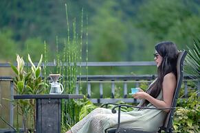 Yangshuo Mountain River Ballad Hotel