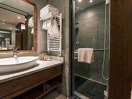 Yangshuo Mountain River Ballad Hotel