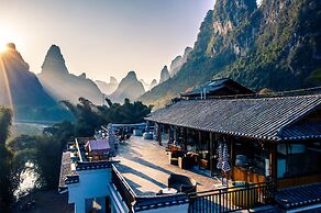 Yangshuo Mountain River Ballad Hotel