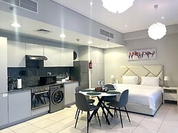 Stylish Studio wz Spectacular City View