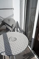 HOTEL AKROPOL