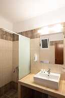 HOTEL AKROPOL