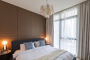 Stylish 1BR at Palace Residences