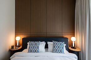 Stylish 1BR at Palace Residences