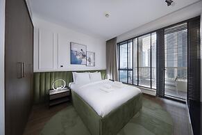 Fountain View Signature Residence With Terrace 135 SQM