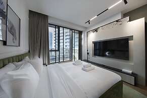 Fountain View Signature Residence With Terrace 135 SQM