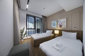 Fountain View Signature Residence With Terrace 135 SQM