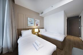 Fountain View Signature Residence With Terrace 135 SQM