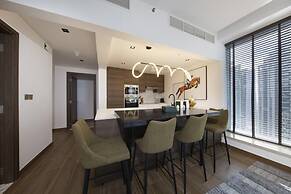 Fountain View Signature Residence With Terrace 135 SQM