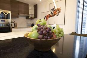Fountain View Signature Residence With Terrace 135 SQM