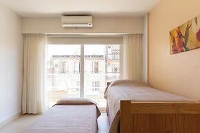 Le Batiment Apartments