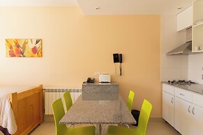 Le Batiment Apartments