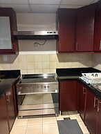 Remarkable 2-bed Apartment in Dubai