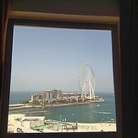 Remarkable 2-bed Apartment in Dubai
