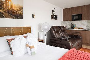 Luxury Waterfront Self-Catering Cabins
