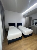 CITY CENTER HOTEL
