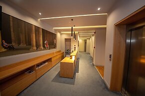 CITY CENTER HOTEL