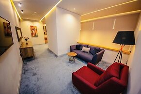 CITY CENTER HOTEL