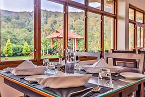 Hill Crest Resort