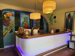 Hotel Panajachel Oasis